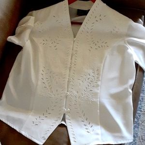 White applique blouse w/pearl buttons.